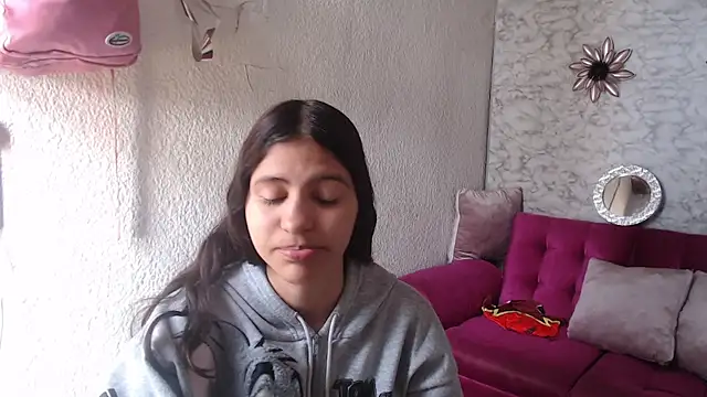 Evagirl69 online show from 10, 6, 2026