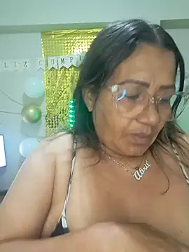 Vickysweeeettt online show from 24, 6, 2026