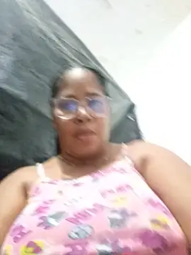 Big ass submissive online show from 21, 6, 2026