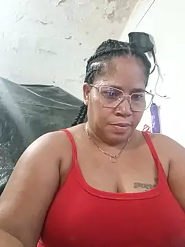 Big ass submissive online show from 21, 6, 2026