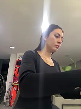 Isabellaa Palacios online show from 16, 6, 2026
