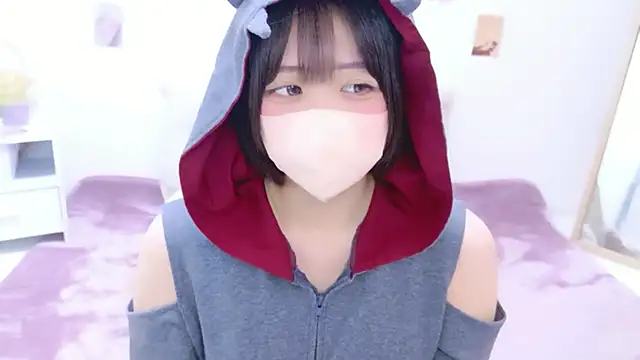 Hinata Sun online show from 9, 6, 2026