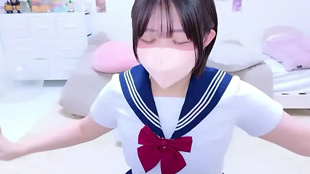 Hinata Sun online show from 18, 6, 2026