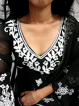 Daizy Shah online show from 20, 6, 2026