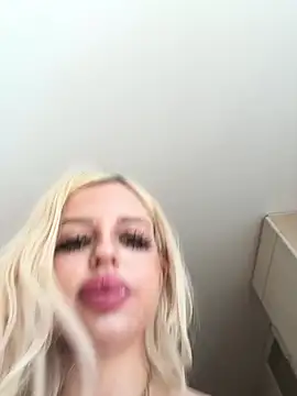 Steffi Snowbunny online show from 18, 6, 2026
