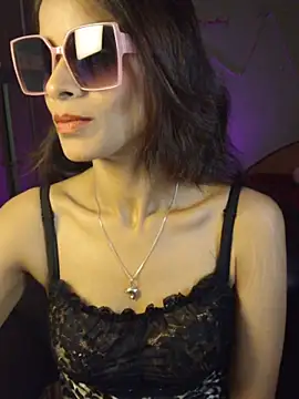 Snapshot of royeoy22 chatting on 26, 5, 2026 royeoy22 online show from 26, 5, 2026