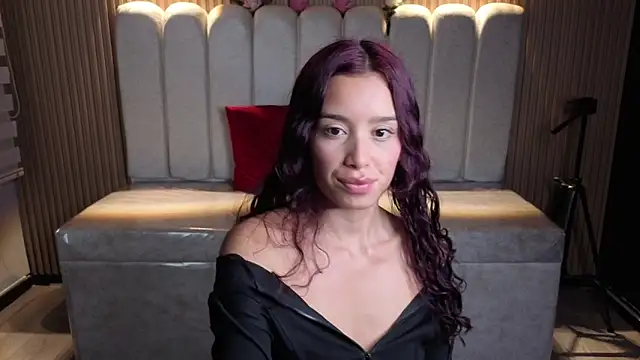  Mia Evans 1 online show from 13, 6, 2026