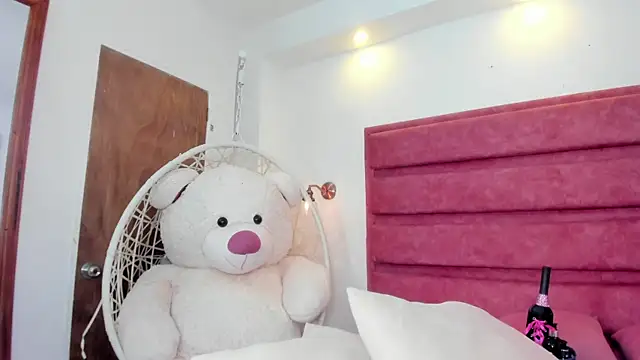 Snapshot of kate_lua chatting on 10, 5, 2026 kate lua online show from 10, 5, 2026
