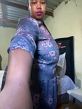 Curvycandy95 online show from 8, 6, 2026
