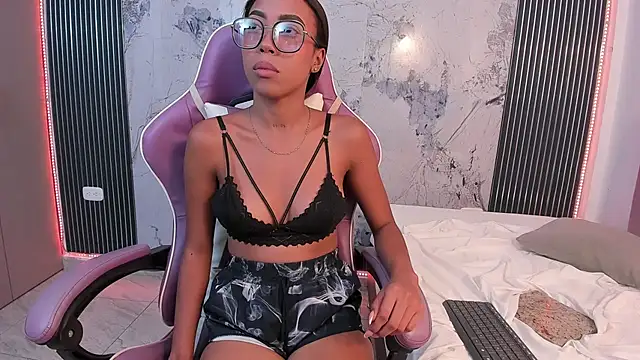 Mia Duarte1 online show from 14, 6, 2026