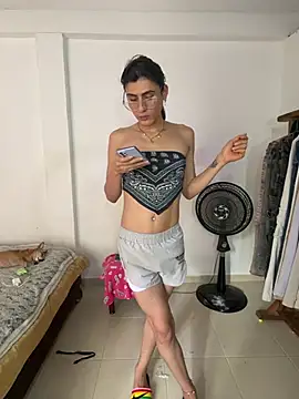 Violeta Foxz online show from 10, 6, 2026