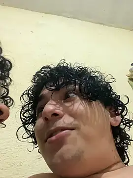 Casal-foda braba online show from 14, 6, 2026