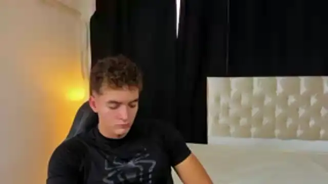 Snapshot of paull_george chatting on 30, 3, 2026 paull george online show from 30, 3, 2026
