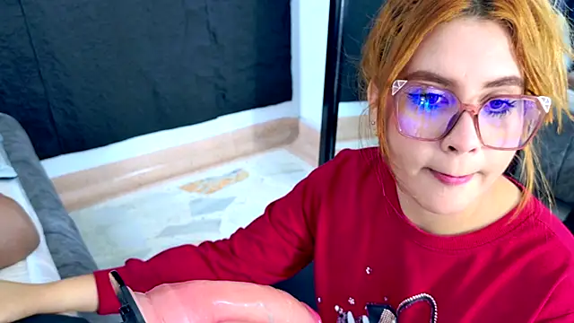 LizzyOlsen online show from 24, 4, 2026