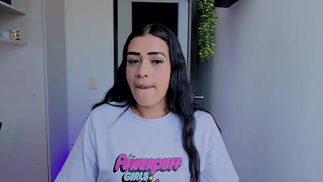 Kayleemorales online show from 9, 5, 2026
