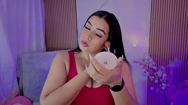 Kayleemorales online show from 14, 6, 2026