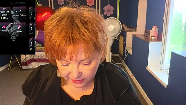 Kira Kenett online show from 26, 5, 2026