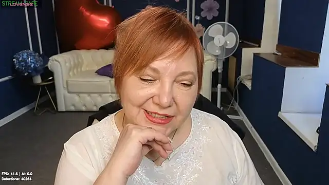 Kira Kenett online show from 24, 6, 2026