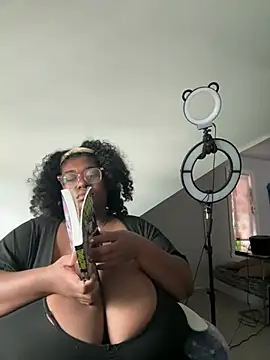 bunbun420247 online show from 10, 6, 2026
