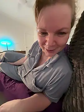 aussiepeaches online show from 12, 6, 2026