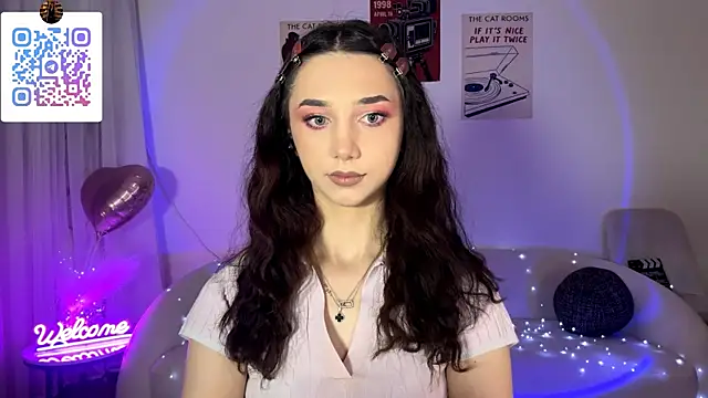 LinaMour online show from 10, 6, 2026