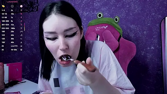 MargarettRose online show from 5, 6, 2026