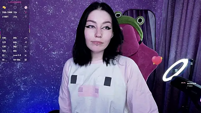 MargarettRose online show from 8, 6, 2026