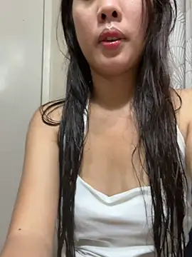 Snapshot of Ressythersty chatting on 17, 4, 2026 Ressythersty online show from 17, 4, 2026