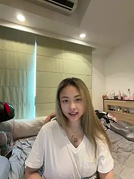 Snapshot of tw_feibaby chatting on 25, 4, 2026 tw feibaby online show from 25, 4, 2026