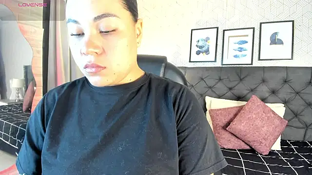Snapshot of sophie__blare chatting on 16, 6, 2026 sophie blare online show from 16, 6, 2026