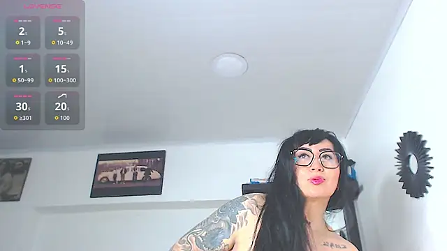 Vicky hotmilf online show from 10, 6, 2026