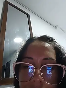 MiaForever1 online show from 18, 6, 2026