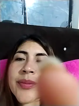 Snapshot of Camila_latina_0 chatting on 18, 9, 2025 Camila latina 0 online show from 18, 9, 2025
