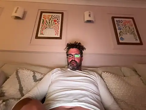 CyprioteWhitefly online show from 31, 5, 2026
