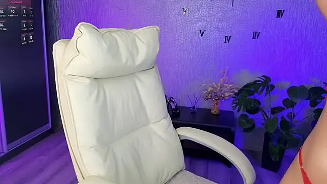 NikkiiStill online show from 14, 6, 2026