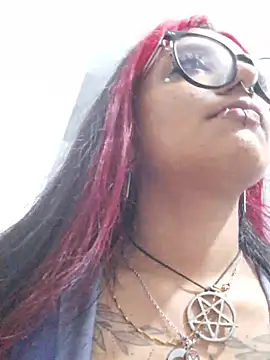 carolinerue online show from 8, 6, 2026