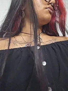 carolinerue online show from 18, 6, 2026