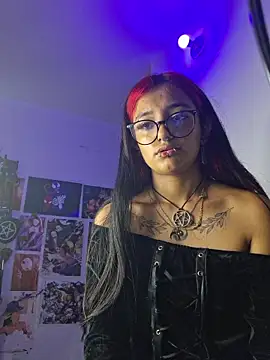 carolinerue online show from 21, 6, 2026