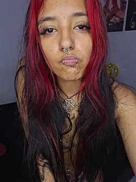 carolinerue online show from 22, 6, 2026