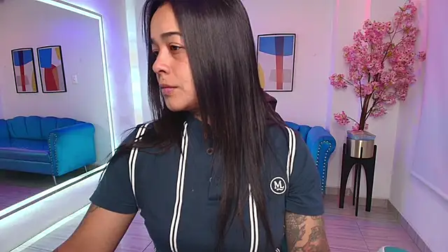 Black roseee online show from 13, 6, 2026