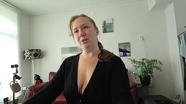 MazySunny online show from 17, 6, 2026