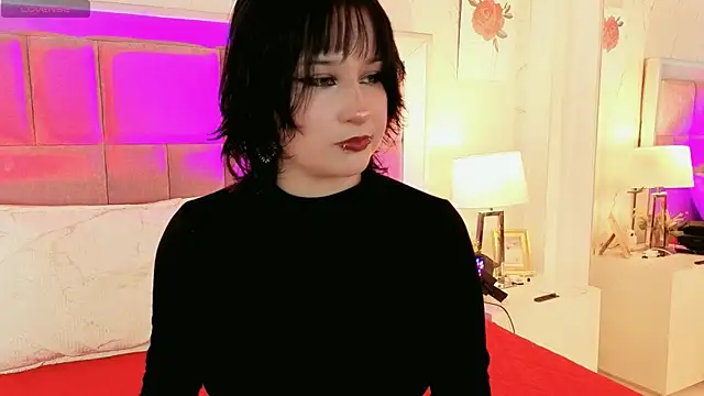 Snapshot of RobinBennett chatting on 4, 6, 2026 RobinBennett online show from 4, 6, 2026