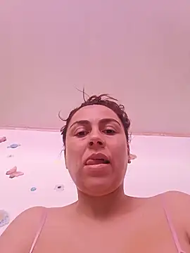 vanessa-titisM online show from 4, 6, 2026