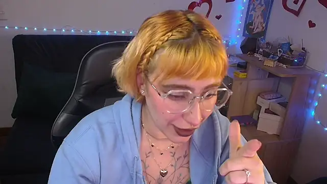 Miacatsito3 online show from 19, 6, 2026