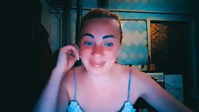 EmmaCat  online show from 7, 6, 2026