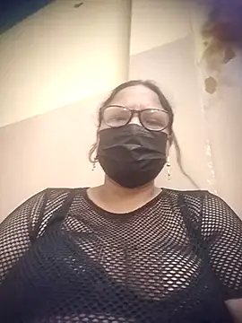 thehotlady online show from 23, 6, 2026