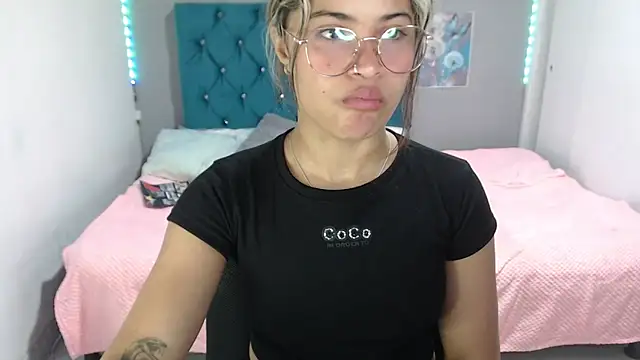 mia sexgirl online show from 19, 6, 2026