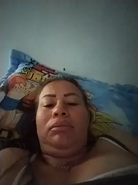 LaraCaliente online show from 16, 6, 2026