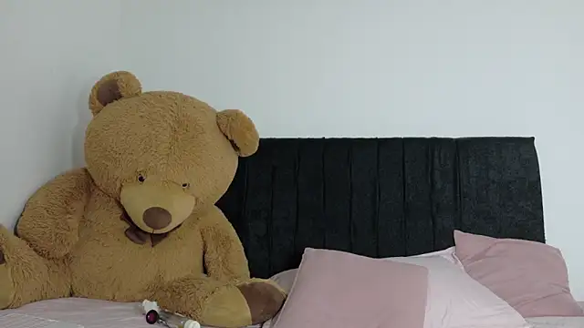 Natashaparker   online show from 11, 6, 2026