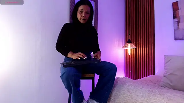 EvaGoddess  online show from 7, 6, 2026